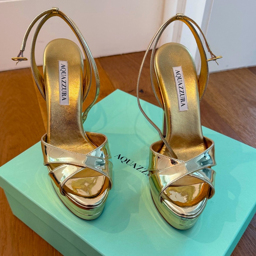 aquazzura divine sandals